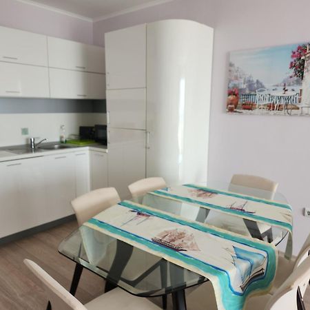 Beach View Apartment Shkorpilovtsi Luaran gambar